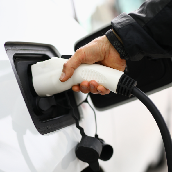 ładowanie pojazdu za pomocą sprzętu